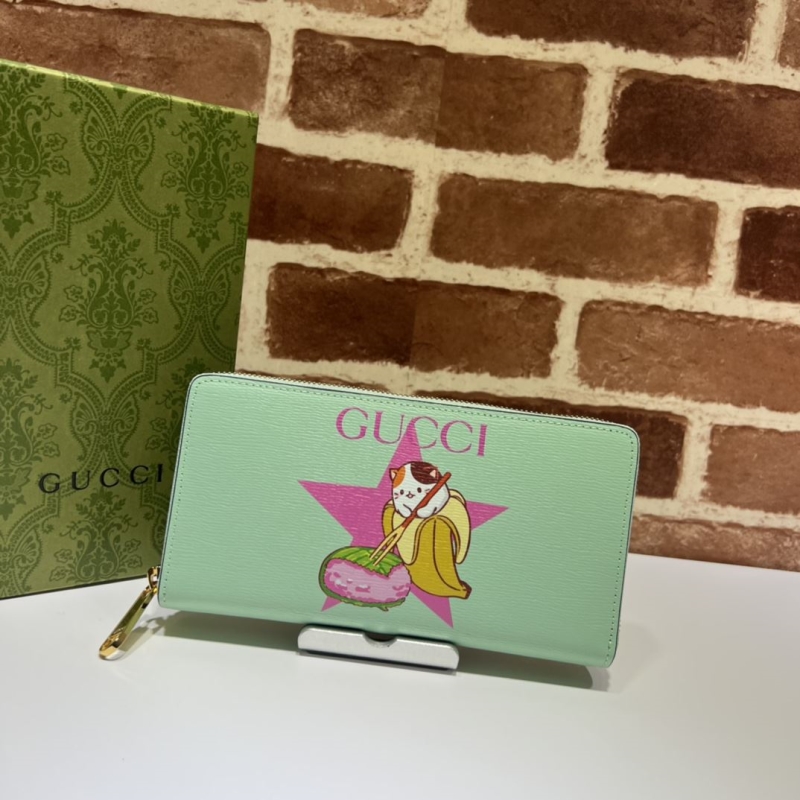 G*u*i satchel bags